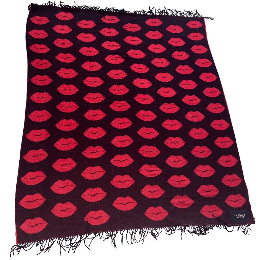 Victoria’s Secret reversible blanket
